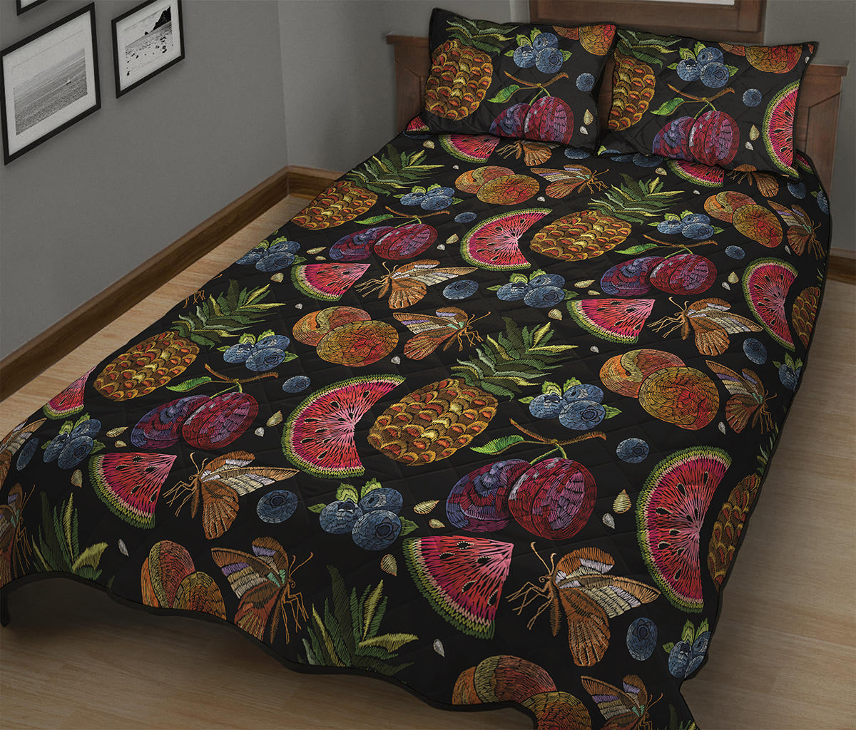 Embroidery Tropical Pattern Print Quilt Bed Set