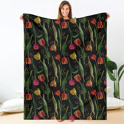 Embroidery Tulip Pattern Print Blanket