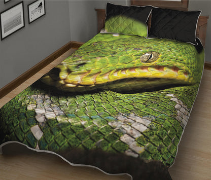 Emerald Tree Boa Snake Print Quilt Bed Set