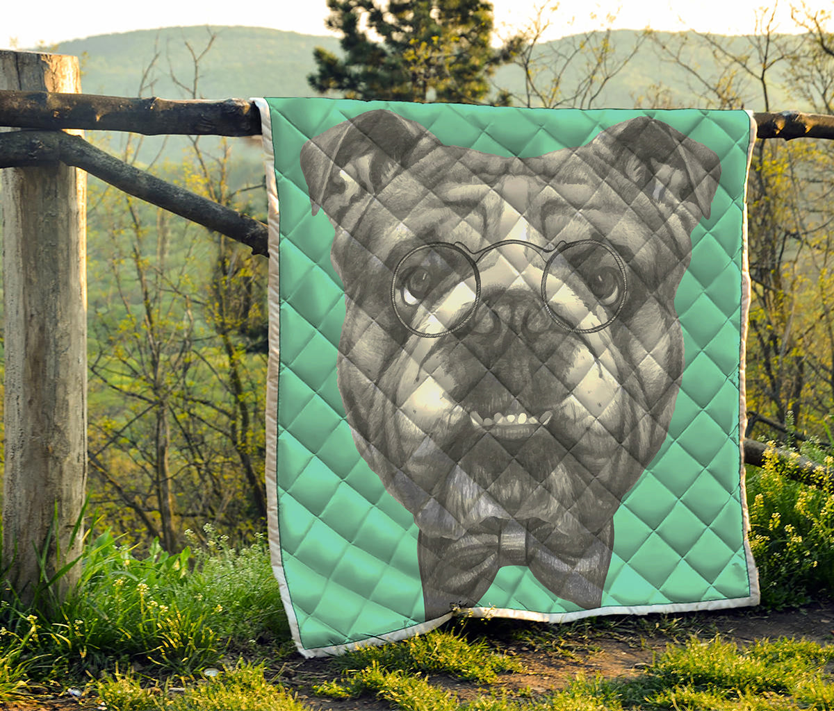 English Bulldog With Glasses Print Quilt