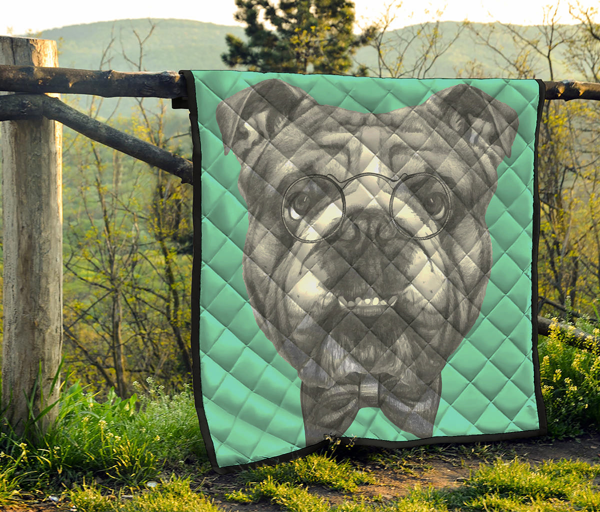 English Bulldog With Glasses Print Quilt