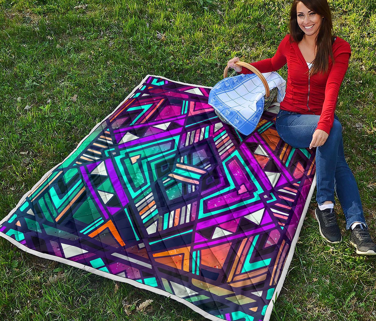 Ethnic Aztec Trippy Print Quilt