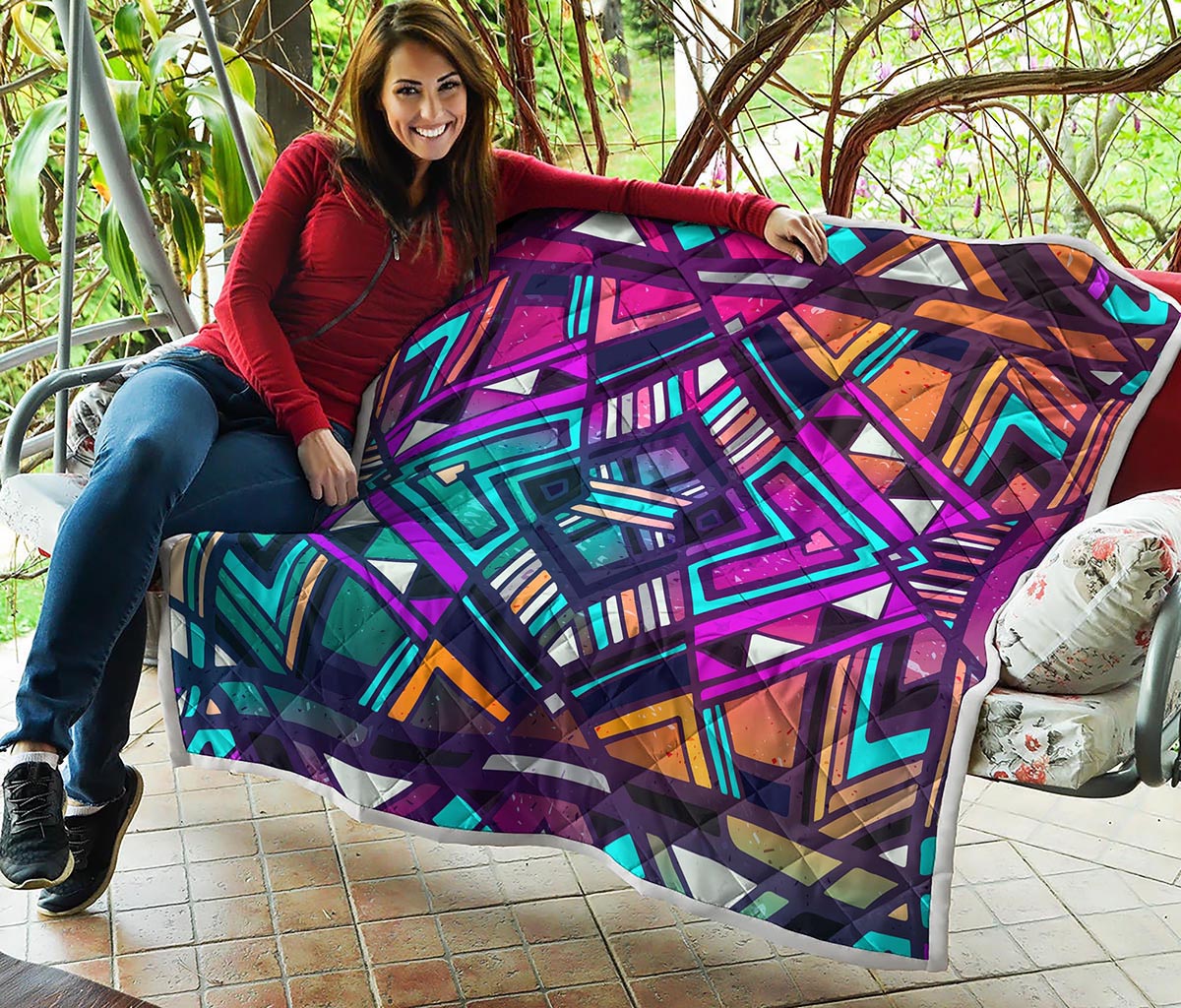 Ethnic Aztec Trippy Print Quilt