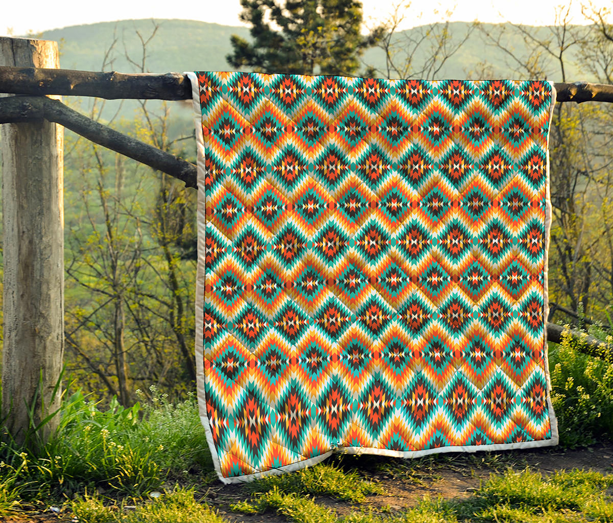 Ethnic Native American Pattern Print Quilt