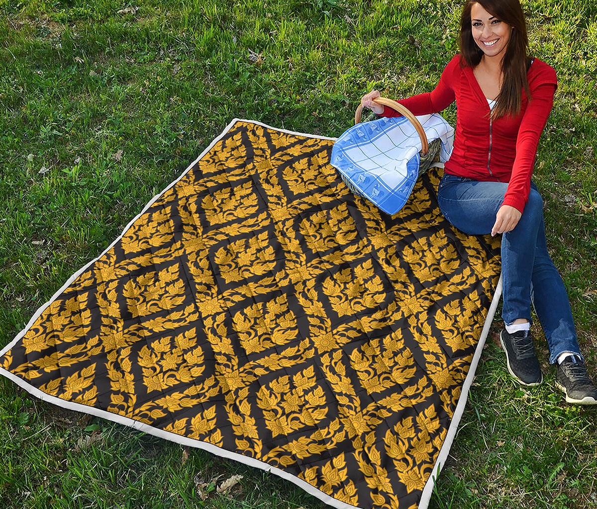 Ethnic Thai Pattern Print Quilt