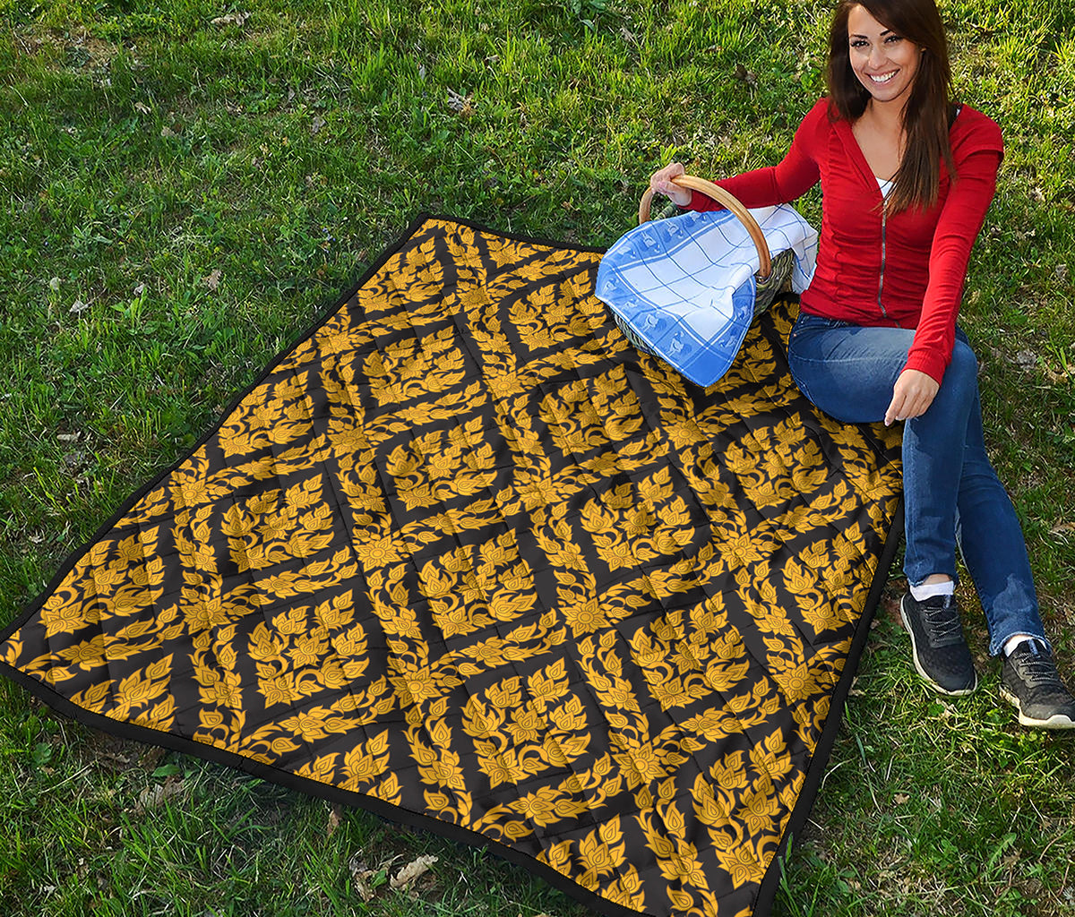 Ethnic Thai Pattern Print Quilt