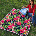 Exotic Hibiscus Flowers Pattern Print Quilt