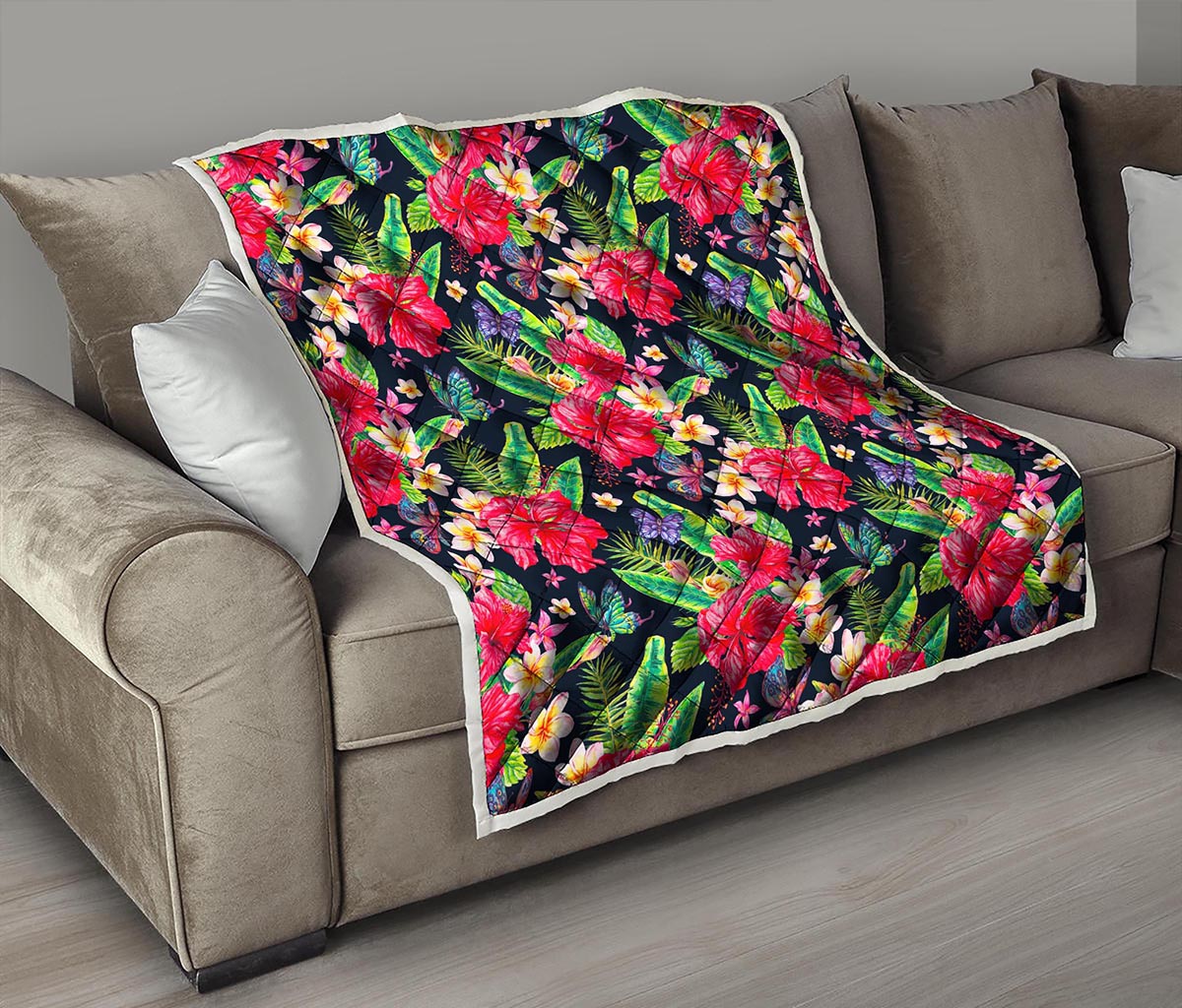 Exotic Hibiscus Flowers Pattern Print Quilt