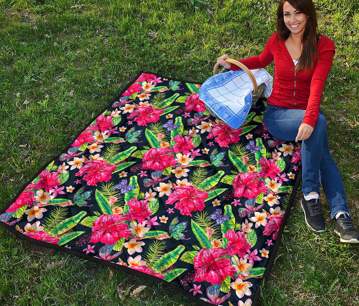 Exotic Hibiscus Flowers Pattern Print Quilt