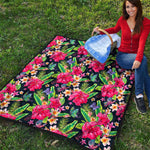 Exotic Hibiscus Flowers Pattern Print Quilt