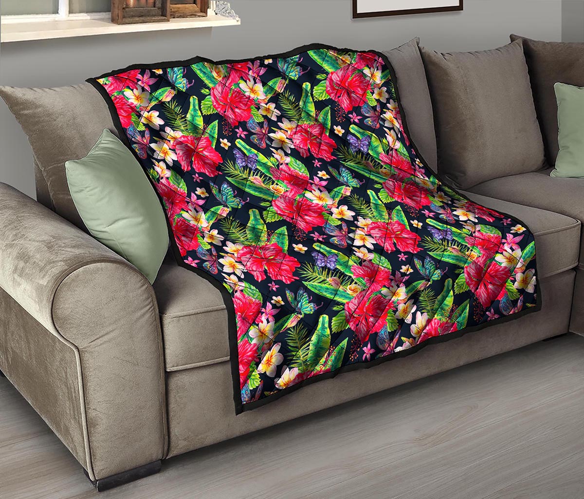 Exotic Hibiscus Flowers Pattern Print Quilt