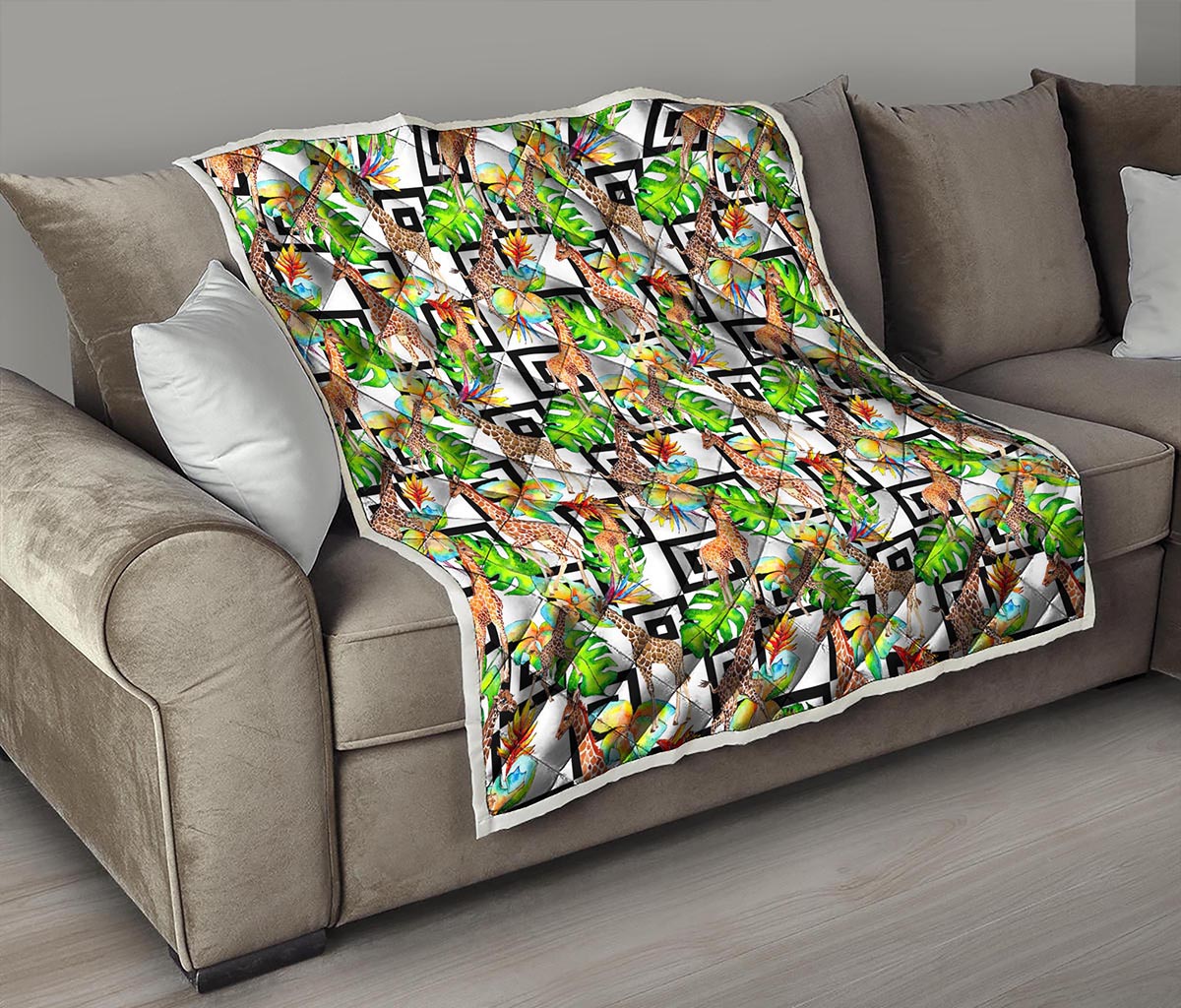 Exotic Tropical Giraffe Pattern Print Quilt