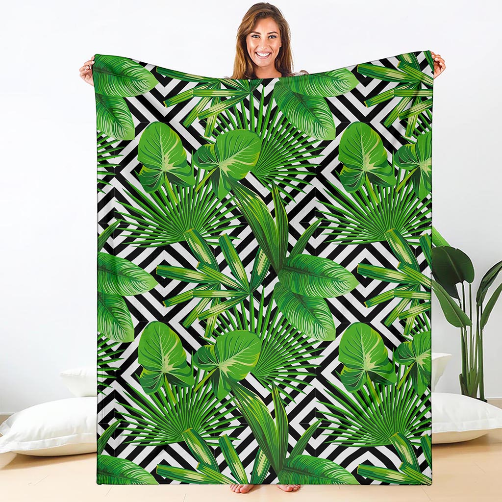 Exotic Tropical Leaves Pattern Print Blanket