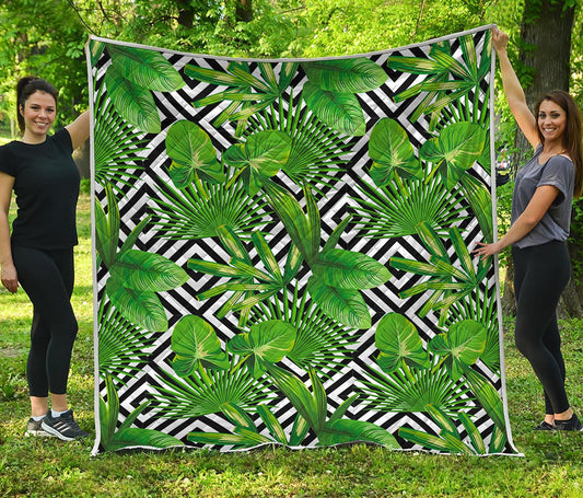 Exotic Tropical Leaves Pattern Print Quilt