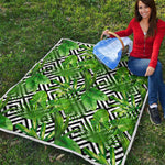 Exotic Tropical Leaves Pattern Print Quilt