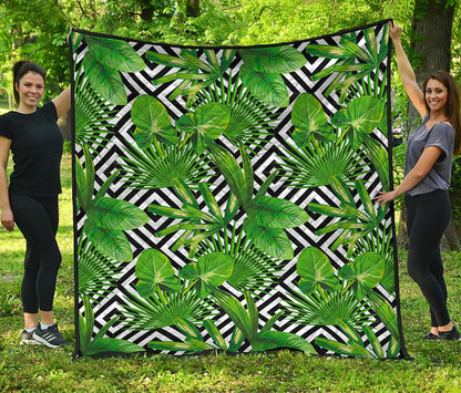 Exotic Tropical Leaves Pattern Print Quilt