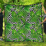 Exotic Tropical Leaves Pattern Print Quilt