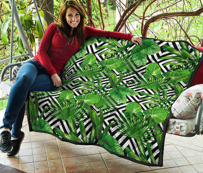 Exotic Tropical Leaves Pattern Print Quilt