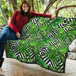 Exotic Tropical Leaves Pattern Print Quilt