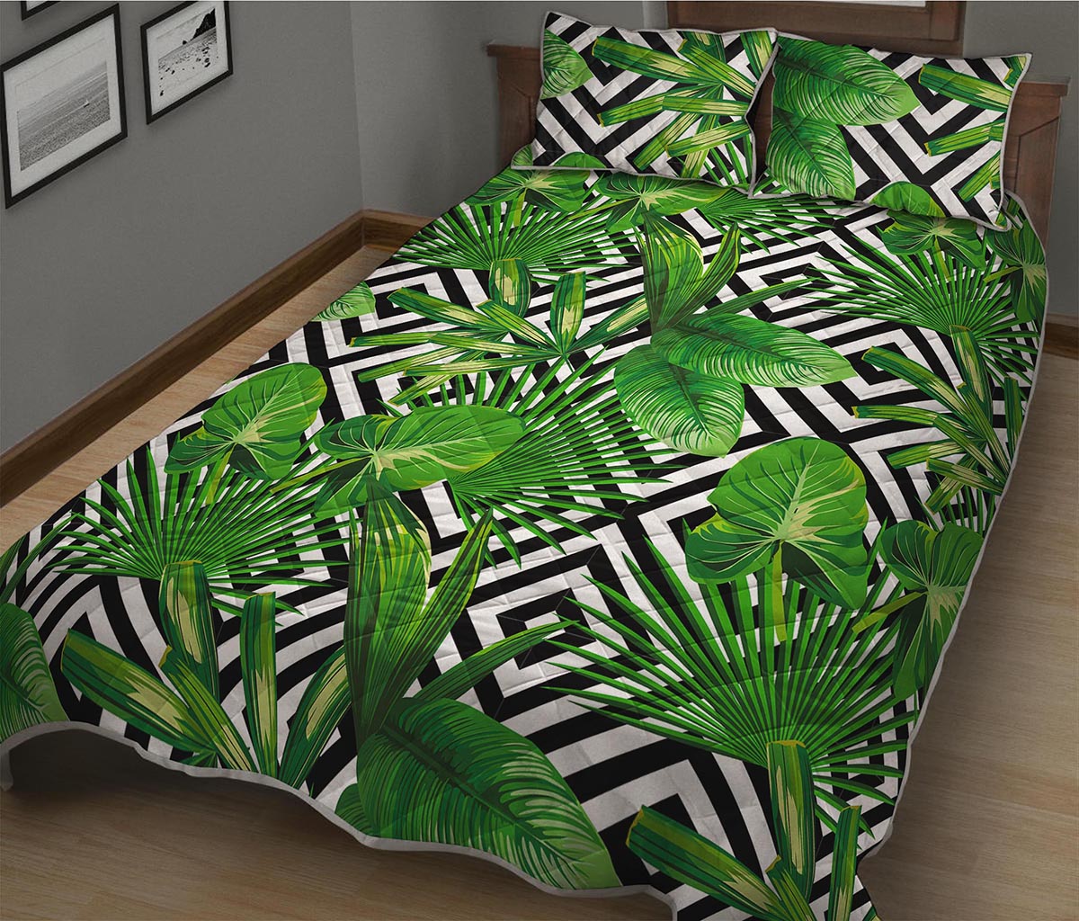Exotic Tropical Leaves Pattern Print Quilt Bed Set
