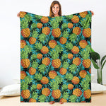 Exotic Tropical Pineapple Pattern Print Blanket