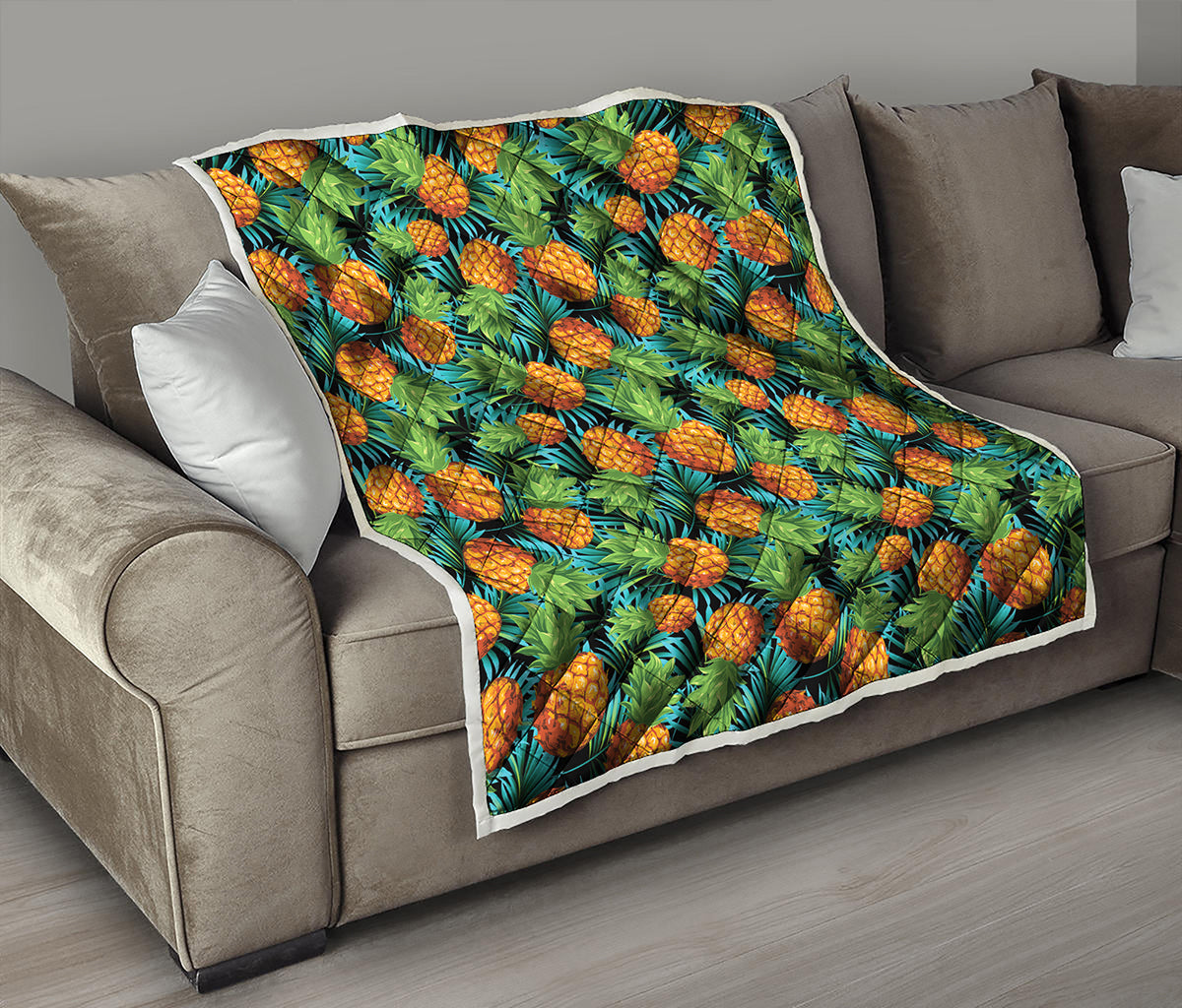 Exotic Tropical Pineapple Pattern Print Quilt