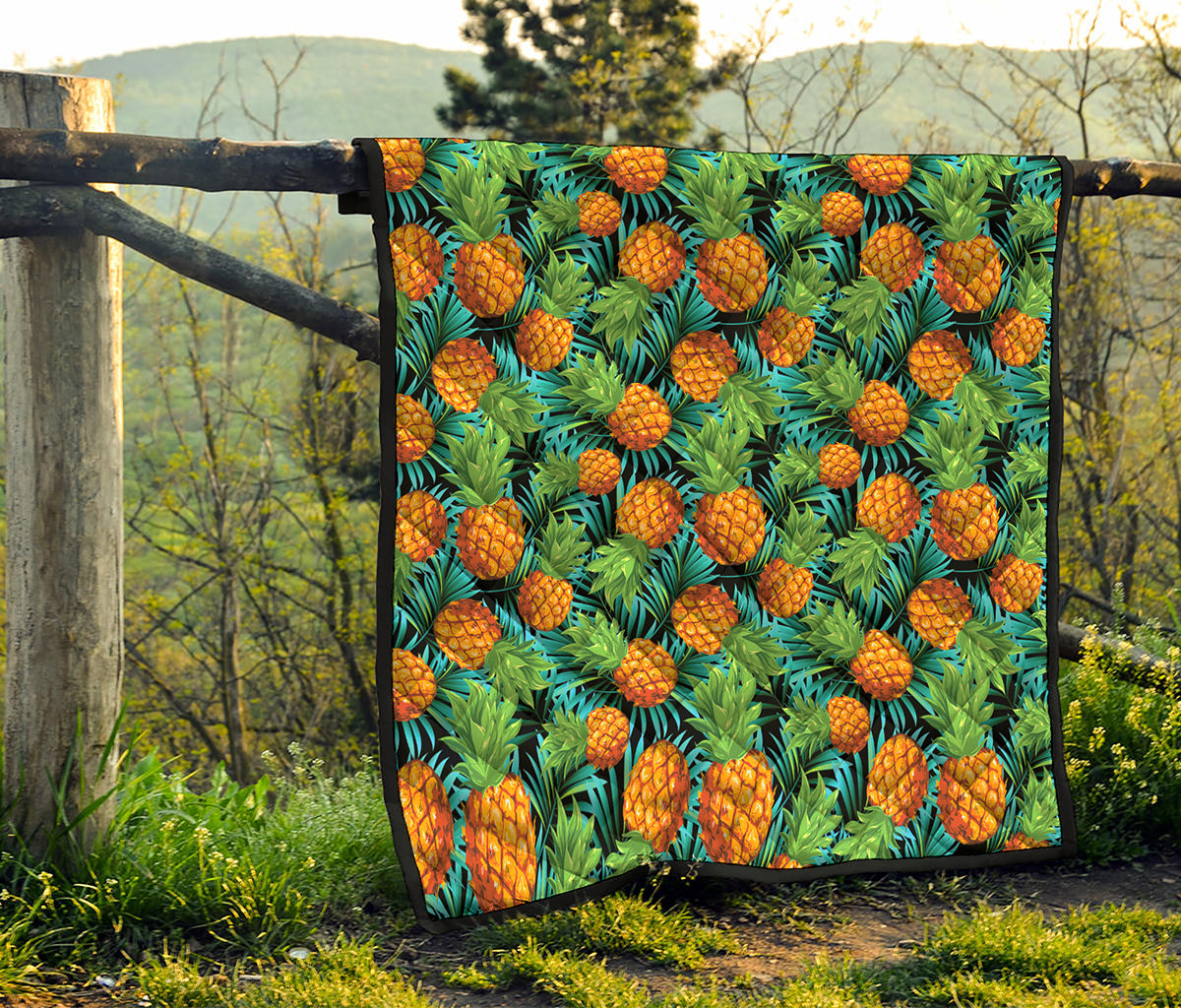 Exotic Tropical Pineapple Pattern Print Quilt