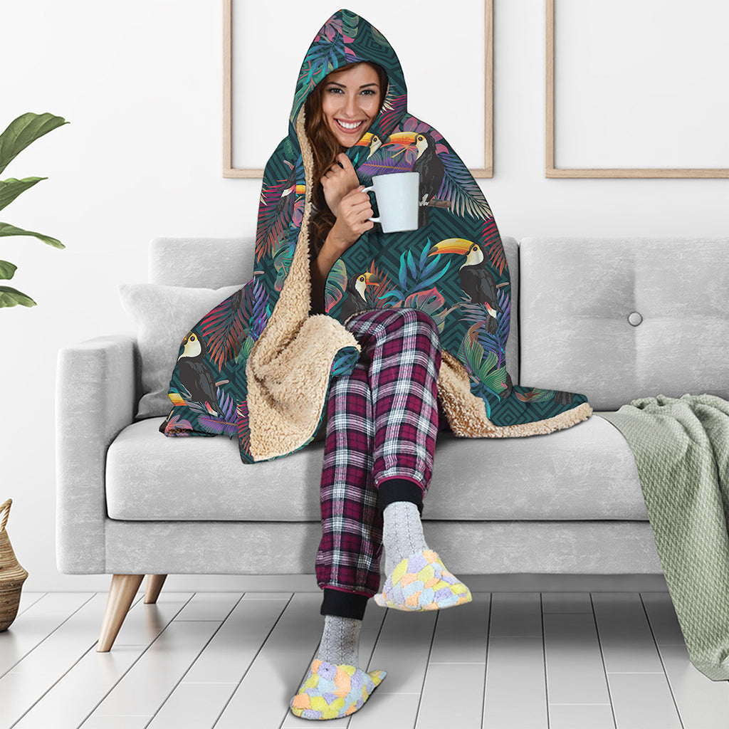 Exotic Tropical Toucan Pattern Print Hooded Blanket