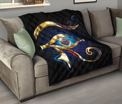 Eye Of Horus Amulet Print Quilt