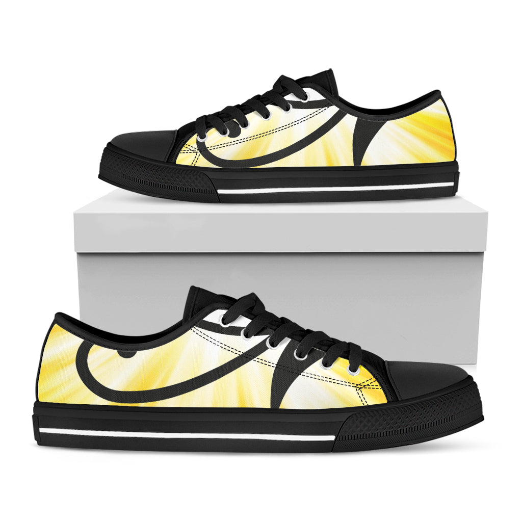 Eye Of Horus Symbol Print Black Low Top Shoes 
