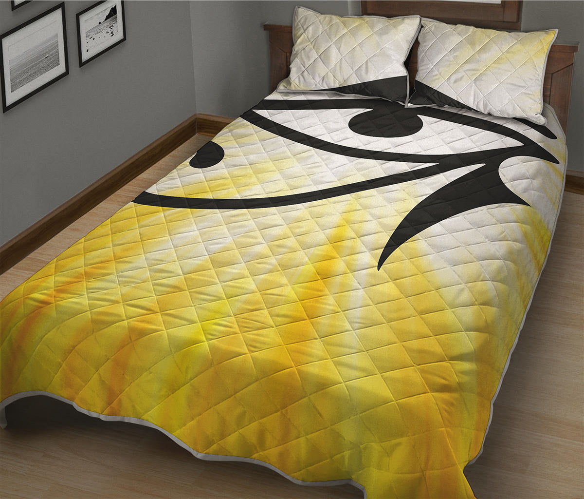 Eye Of Horus Symbol Print Quilt Bed Set