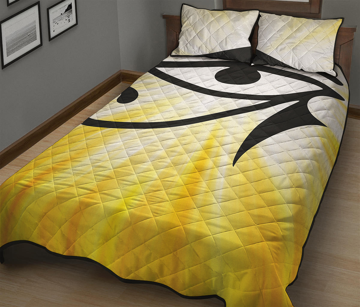 Eye Of Horus Symbol Print Quilt Bed Set