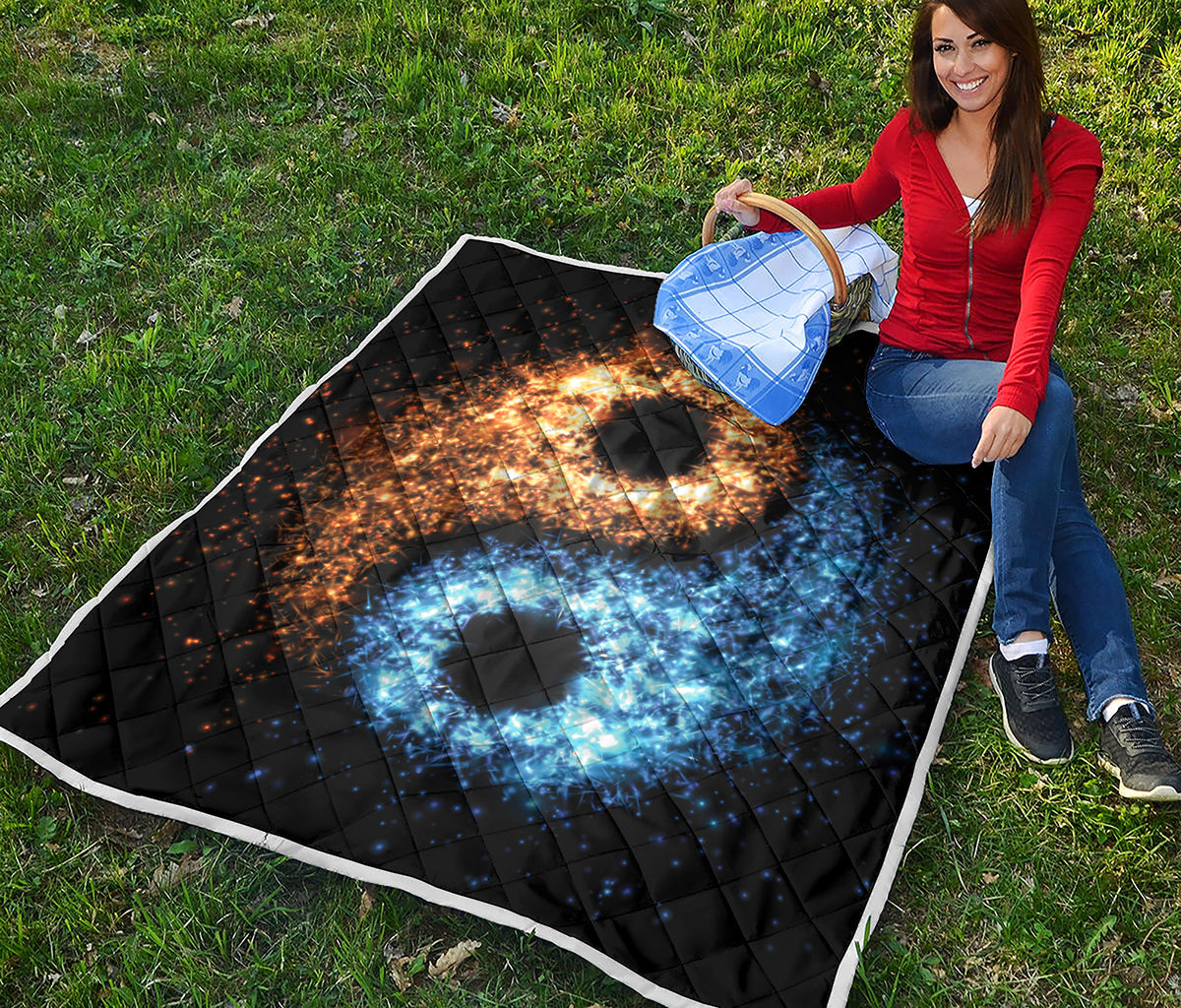 Fire And Ice Sparkle Yin Yang Print Quilt