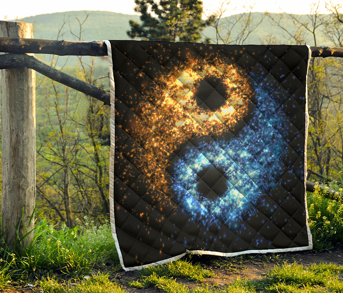 Fire And Ice Sparkle Yin Yang Print Quilt
