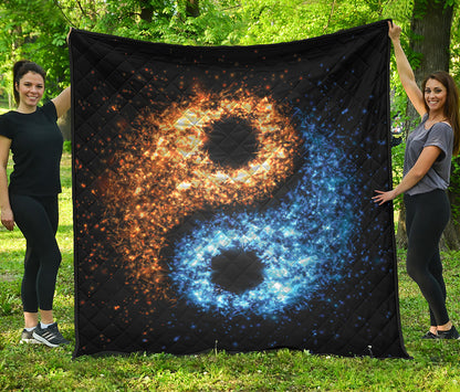 Fire And Ice Sparkle Yin Yang Print Quilt