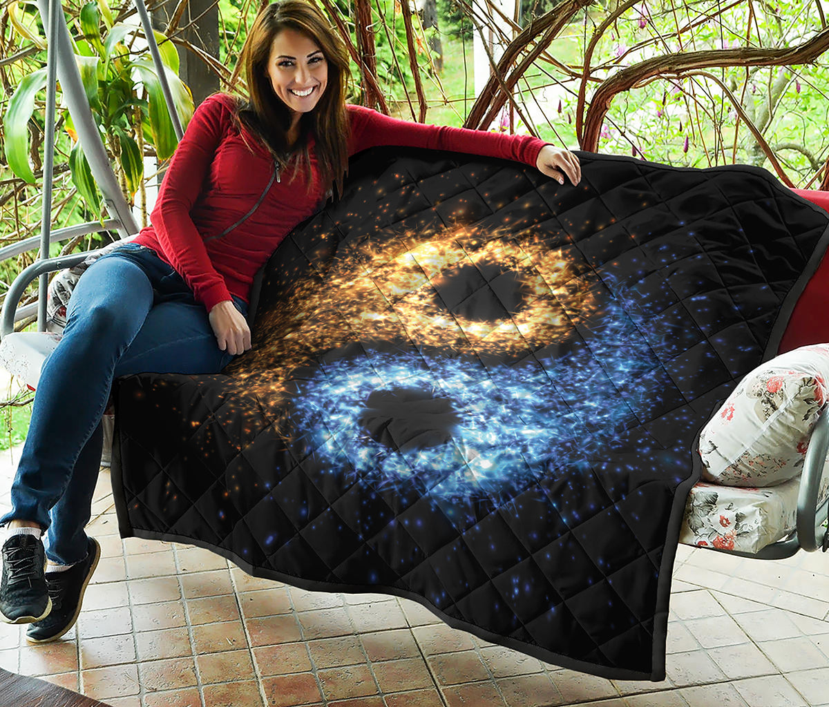 Fire And Ice Sparkle Yin Yang Print Quilt