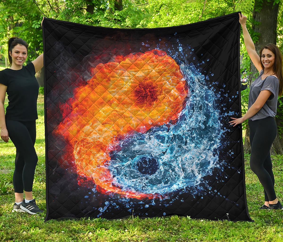 Fire And Water Yin Yang Print Quilt