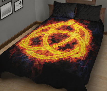 Fire Celtic Knot Print Quilt Bed Set