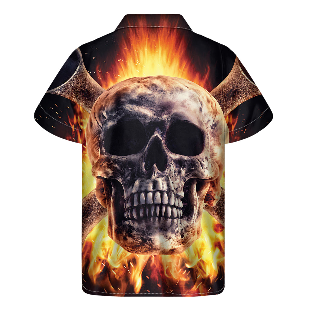 Flaming Skull And Cross Wrench Print Men's Short Sleeve Shirt