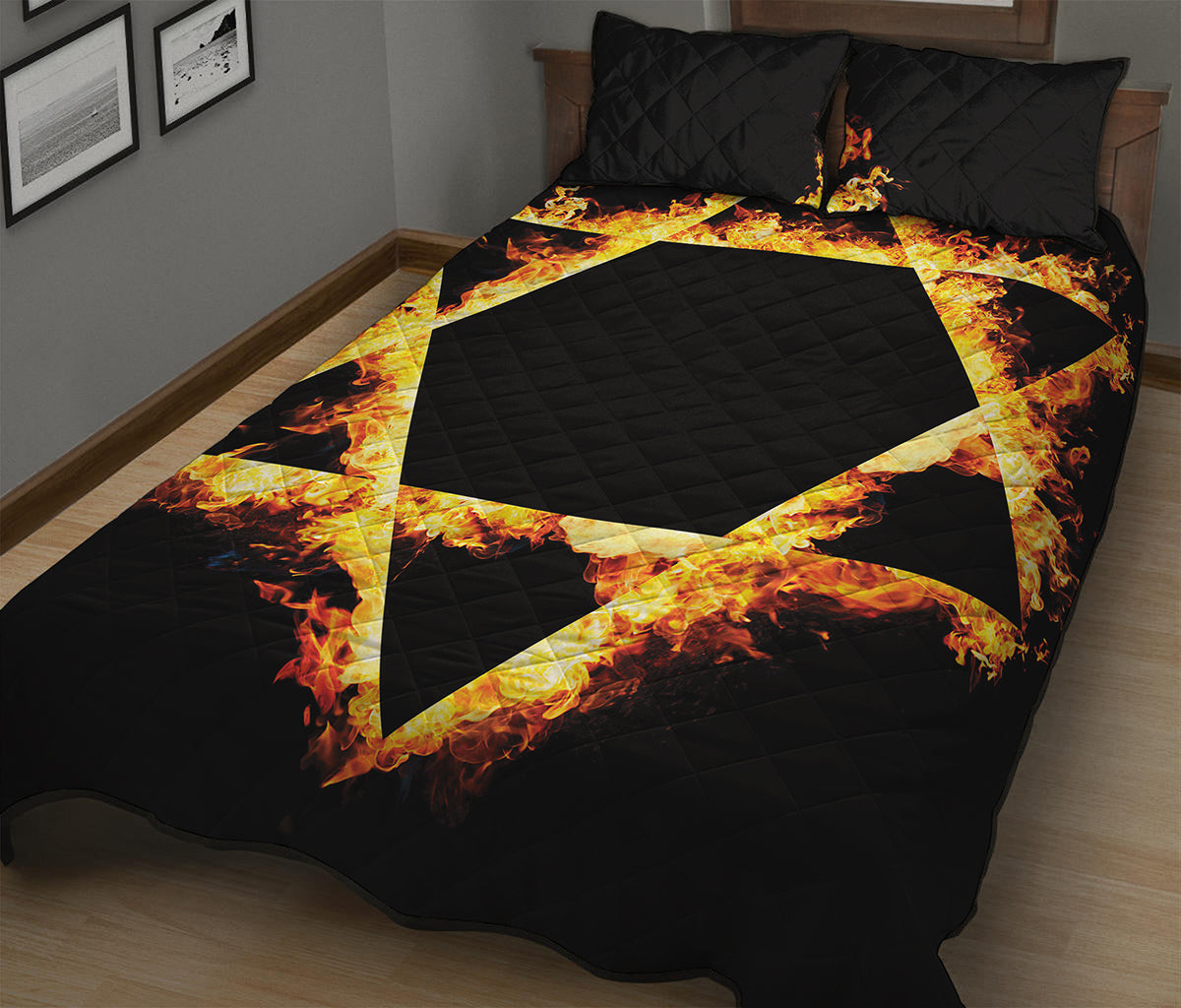 Flaming Star of David Print Quilt Bed Set