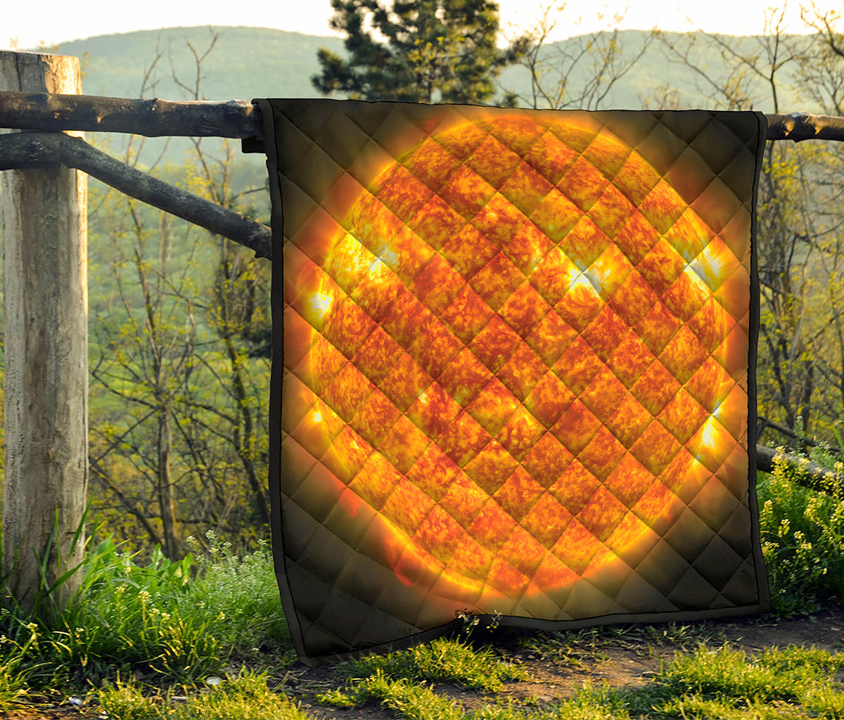 Flaming Sun Print Quilt