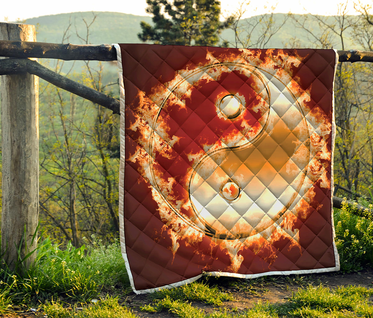 Flaming Yin Yang Print Quilt