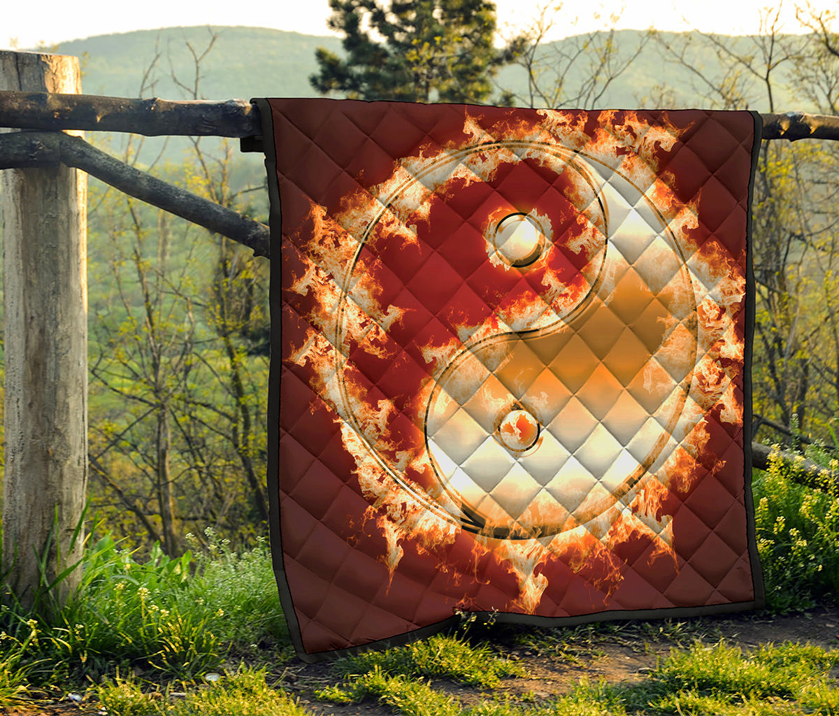 Flaming Yin Yang Print Quilt