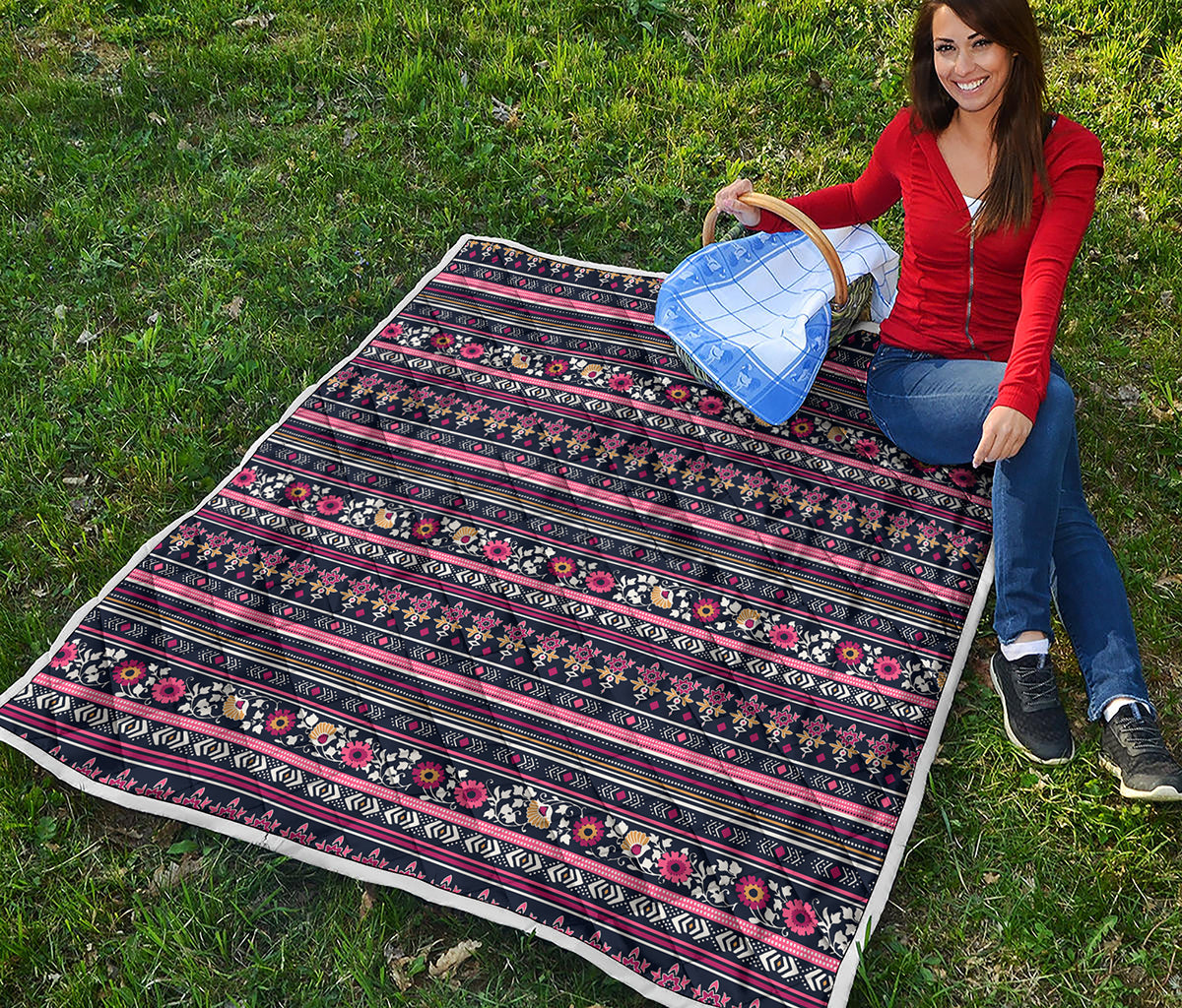 Floral Ethnic Pattern Print Quilt