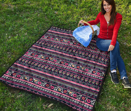 Floral Ethnic Pattern Print Quilt