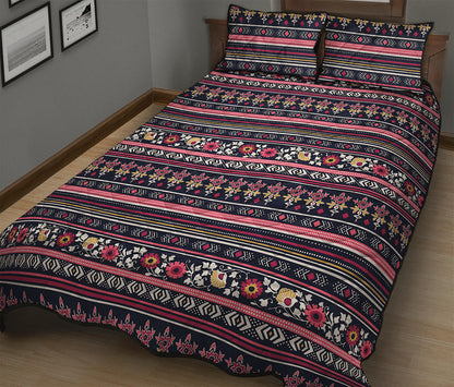 Floral Ethnic Pattern Print Quilt Bed Set