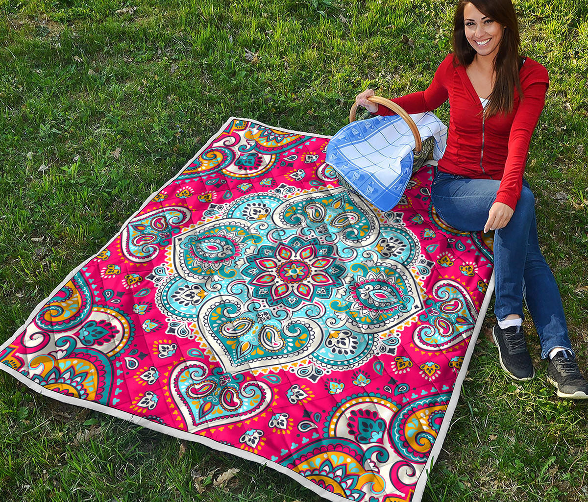 Floral Paisley Mandala Print Quilt