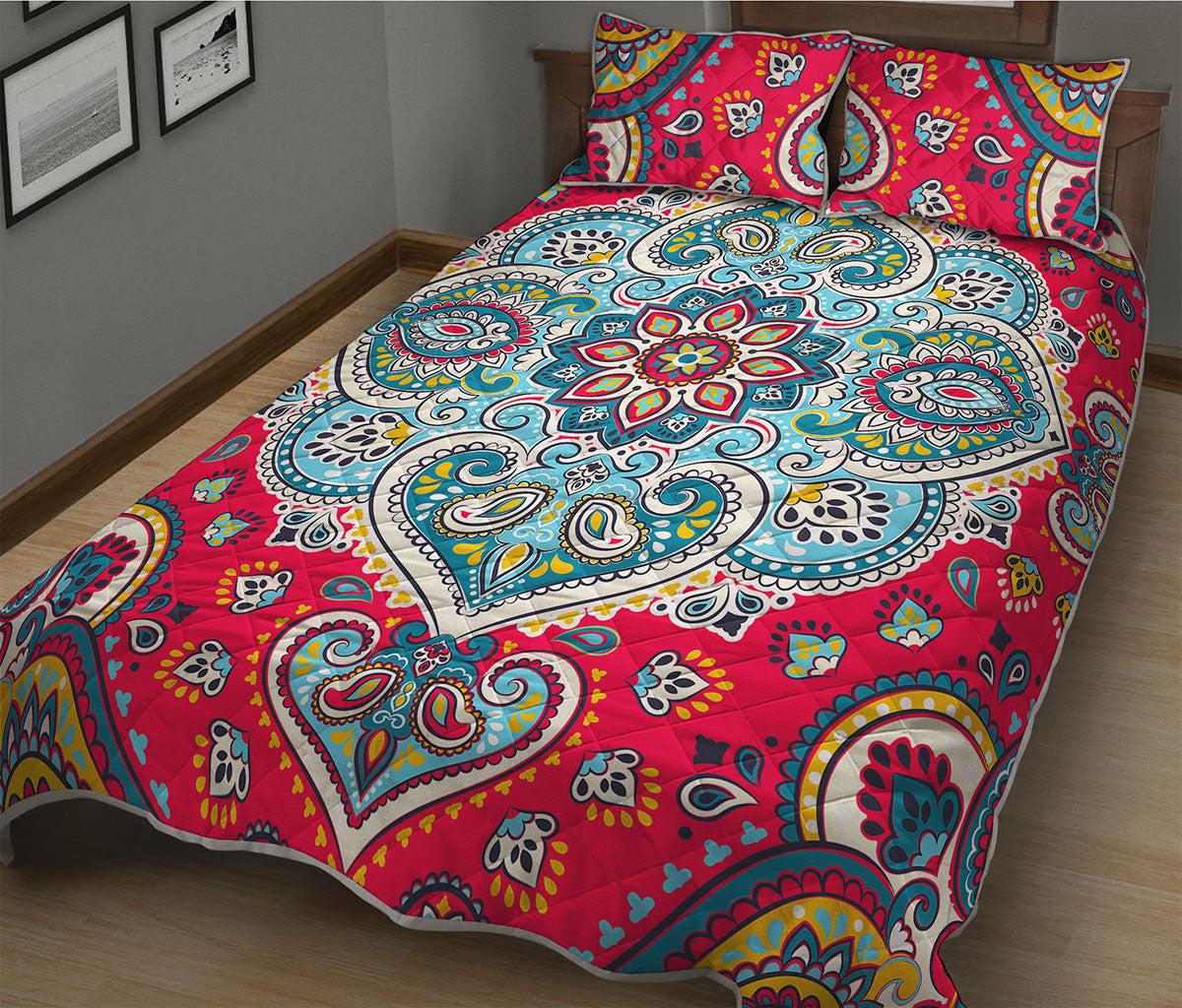 Floral Paisley Mandala Print Quilt Bed Set
