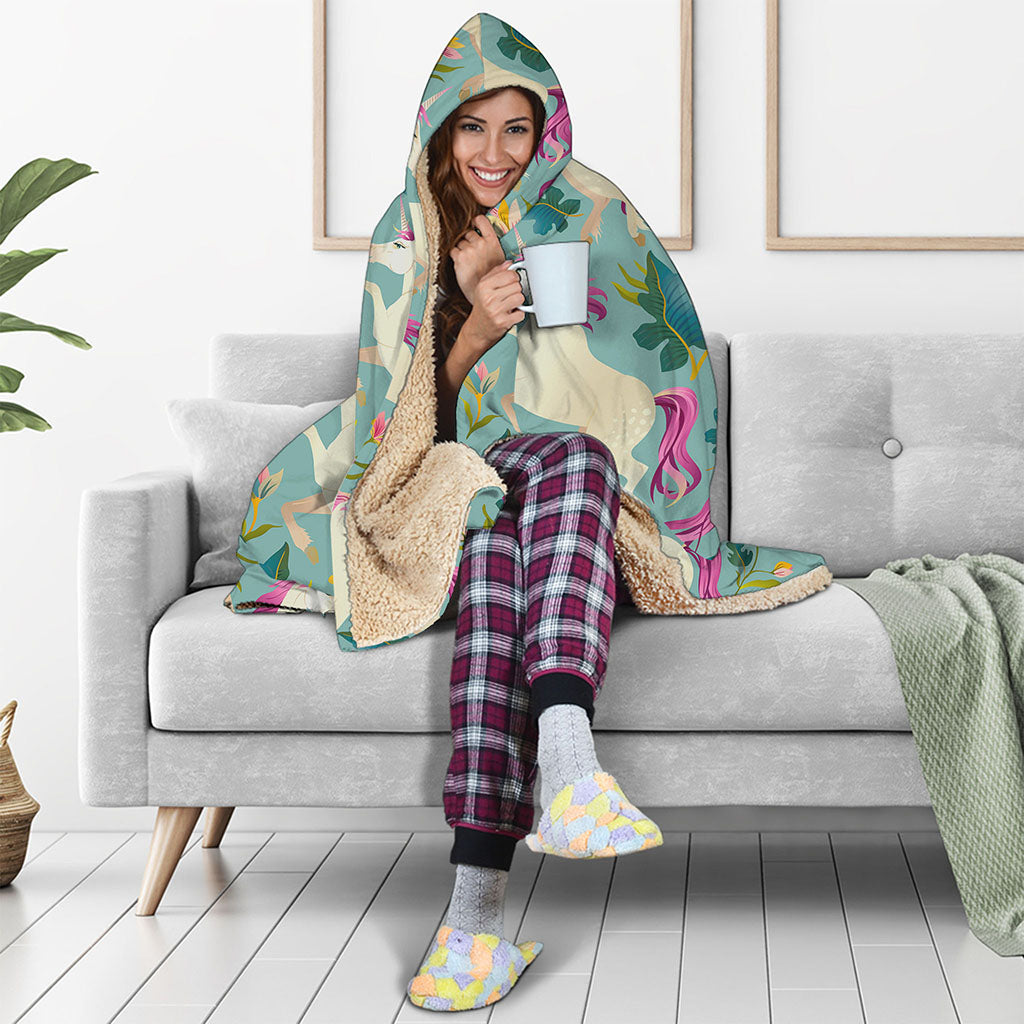 Floral Unicorn Pattern Print Hooded Blanket