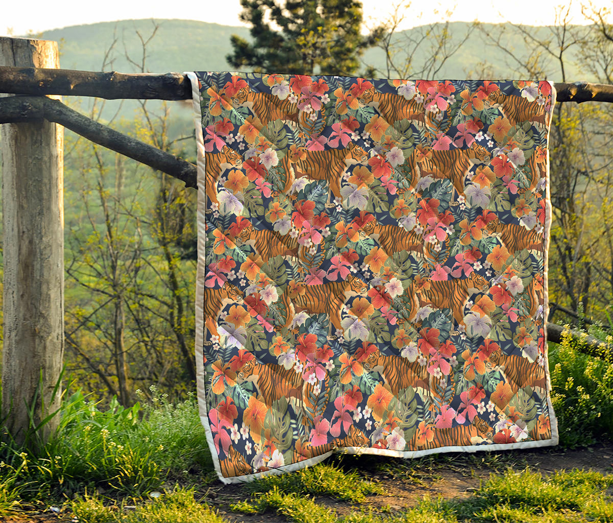 Flower And Tiger Pattern Print Quilt